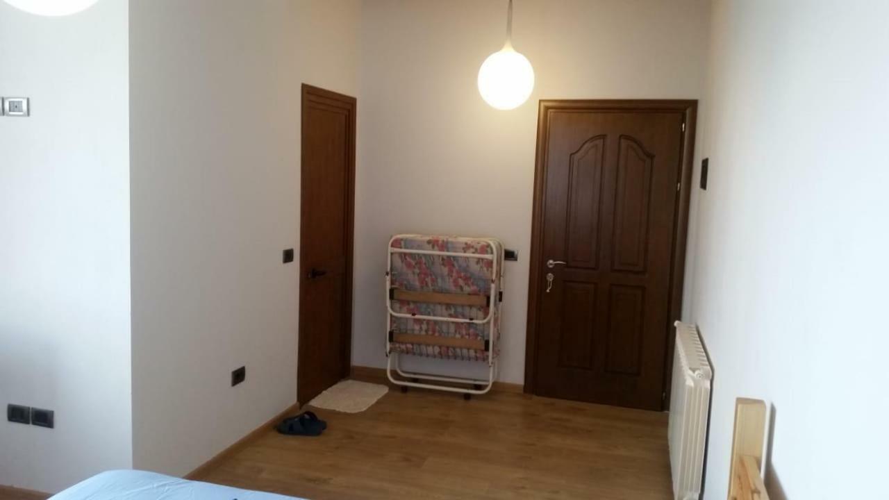 Hotel Bujtina E Tomorrit Ujanik Exteriér fotografie