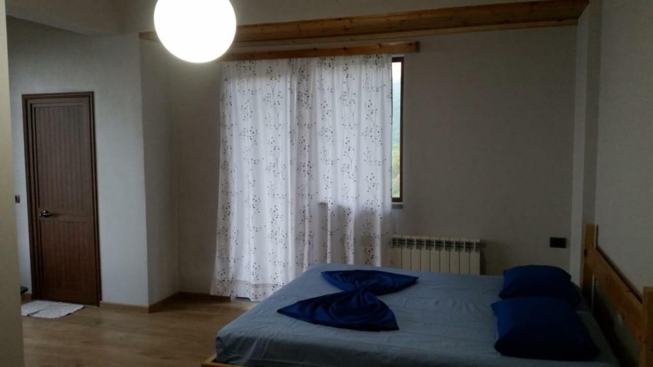 Hotel Bujtina E Tomorrit Ujanik Exteriér fotografie